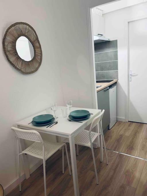 Le P'Tit Stud' Apartment กัสทร์ ภายนอก รูปภาพ